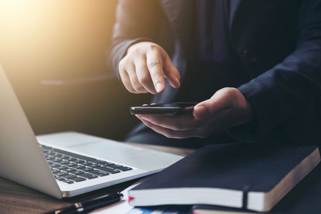 CEO siêu giàu không cần dùng máy tính vì một lý do đơn giản-2