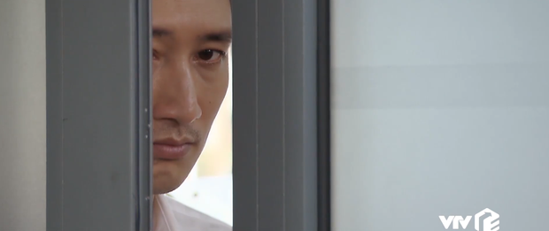 Preview Hoa Hồng Trên Ngực Trái tập 32: Bán cơm dạo mãi chẳng giàu, Khuê than thở chán làm người tử tế-3