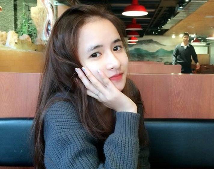 5 cô giáo sinh năm 1997 nổi tiếng trên mạng với nhan sắc ngọt ngào-10