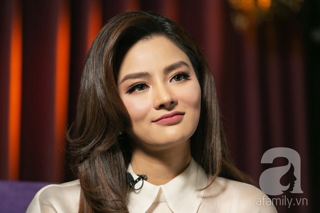 Vũ Thu Phương: Lấy chồng đại gia Campuchia, nuôi 2 con riêng, có mâu thuẫn là mời mẹ chồng - em chồng ra nói chuyện-9