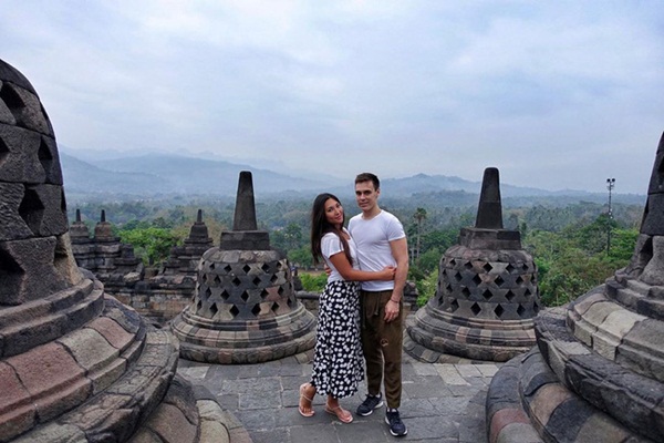 Cuộc sống như mơ của cô gái gốc Việt sau khi làm dâu hoàng gia Monaco và hé lộ những hình ảnh về mẹ đẻ người Việt-1