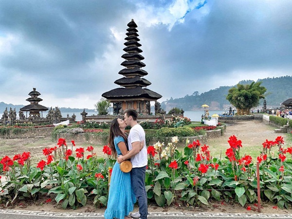 Cuộc sống như mơ của cô gái gốc Việt sau khi làm dâu hoàng gia Monaco và hé lộ những hình ảnh về mẹ đẻ người Việt-2