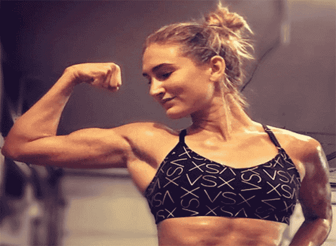 Em trai ăn đấm vỡ mặt, mỹ nhân võ thuật tấn công” sàn MMA châu Á-4