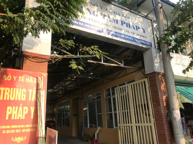 Vụ xe Mercedes gây tai nạn rồi bốc cháy: Đã xác định được danh tính nữ nạn nhân tử vong-1