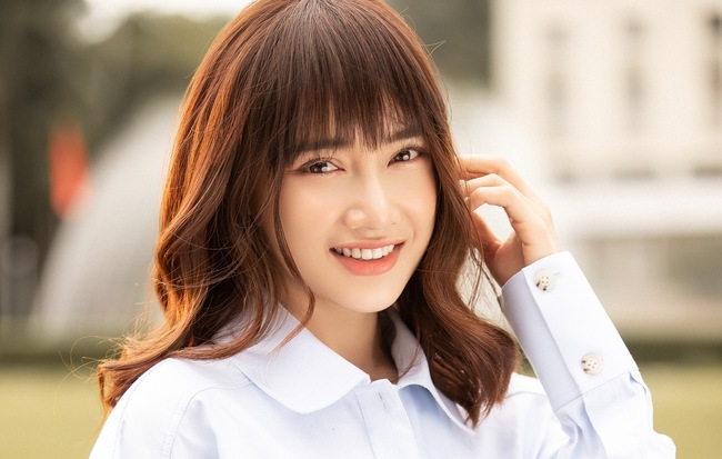 Nhã Phương khoe vẻ đẹp thanh xuân nhưng sao lại trông như Song Hye Kyo phiên bản Việt thế này-1