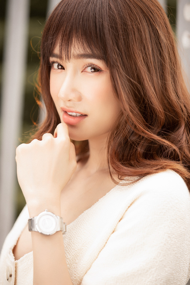 Nhã Phương khoe vẻ đẹp thanh xuân nhưng sao lại trông như Song Hye Kyo phiên bản Việt thế này-7