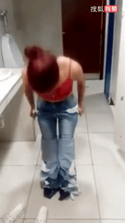 Nữ tặc mặc 8 chiếc quần jean vừa trộm được rồi tìm cách trốn thoát, nhìn kĩ năng hành nghề ai cũng há hốc mồm-3