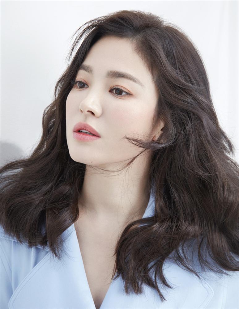 Từng có quá khứ béo ú, đen nhẻm nhưng Song Hye Kyo đã lột xác thành nữ thần làng giải trí nhờ những tuyệt chiêu gì?-4