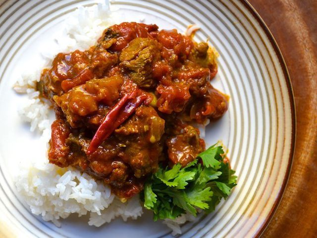 Chảy nước mắt nếm thử những món cay xé lưỡi, Việt Nam cũng có đại diện-5