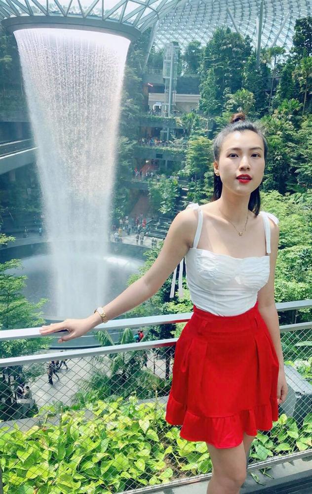 Khối tài sản của MC Hoàng Oanh trước khi lên xe hoa: Cát xê khủng, nhà tiền tỷ, nhưng sống kiểu đối lập hẳn-15