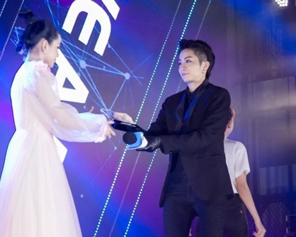 Gil Lê và ồn ào tin đồn yêu đồng giới với những mỹ nhân showbiz: Ngoài Hoàng Thùy Linh, Chi Pu còn một nhân vật khác đình đám không kém?-6