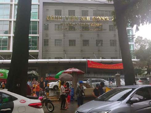 Giáo sư tâm lý nói về vụ bé gái 13 tuổi nhảy lầu tự tử ở chung cư: Tự ý kiểm tra điện thoại là xâm phạm quyền riêng tư của con”-2