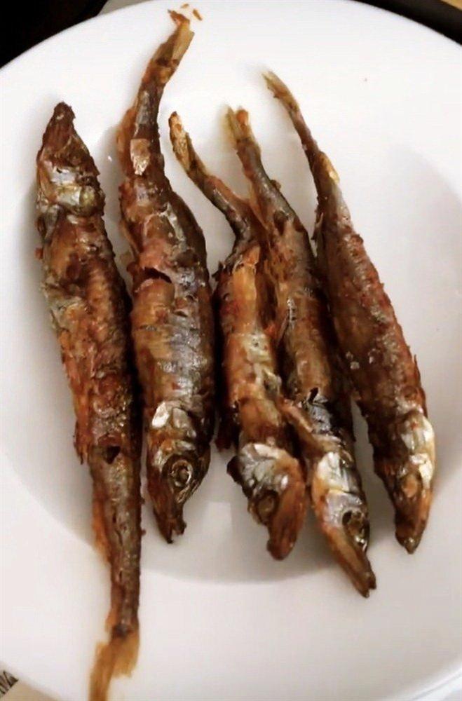 Ngọc Trinh làm hội ghét ăn hành phát khóc nhưng xem đến Bích Phương mới thấy thật ác-2