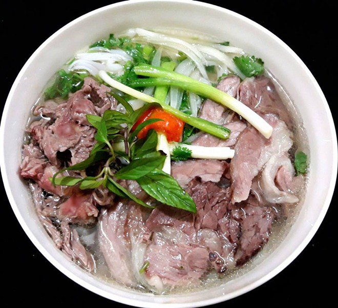 Ngọc Trinh làm hội ghét ăn hành phát khóc nhưng xem đến Bích Phương mới thấy thật ác-14