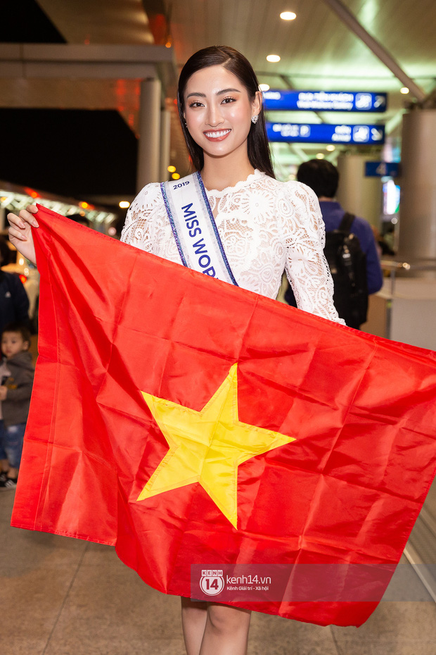 Đỗ Mỹ Linh, Tiểu Vy và dàn mỹ nhân gây náo loạn sân bay khi tiễn Thùy Linh lên đường đi Anh dự thi Miss World-12