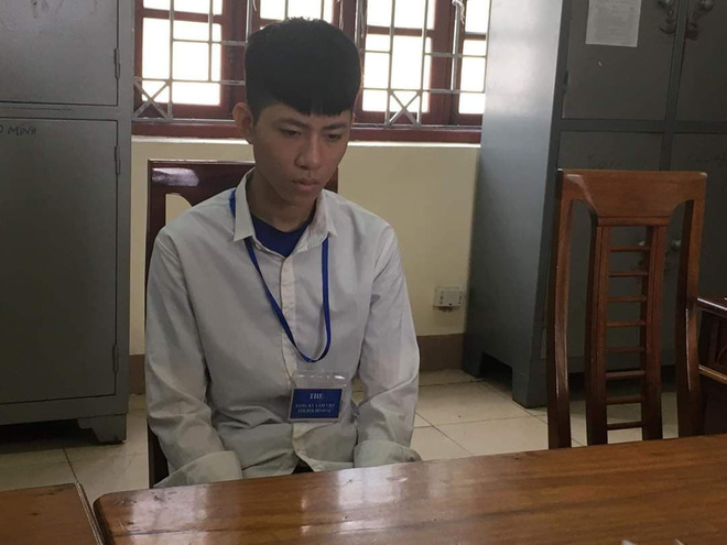 Nhân viên quán karaoke đâm thủng bụng học sinh lớp 10 khi vừa bước ra khỏi cổng trường-2