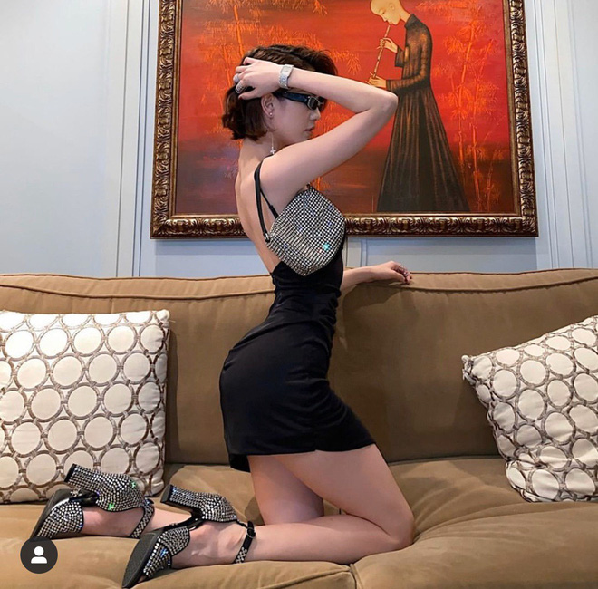 Ngọc Trinh mách nước chị em 180 dáng chụp ảnh khoe trọn vòng 3, cực sexy mà không cần photoshop cong ghế vẹo tường-1