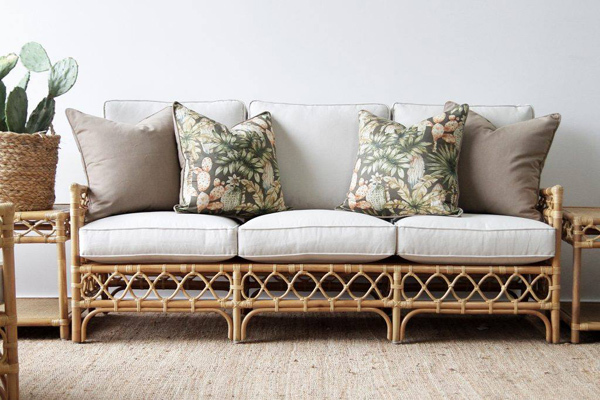 Mua bàn ghế mây mùa ‘Siêu bão Black Friday’-1