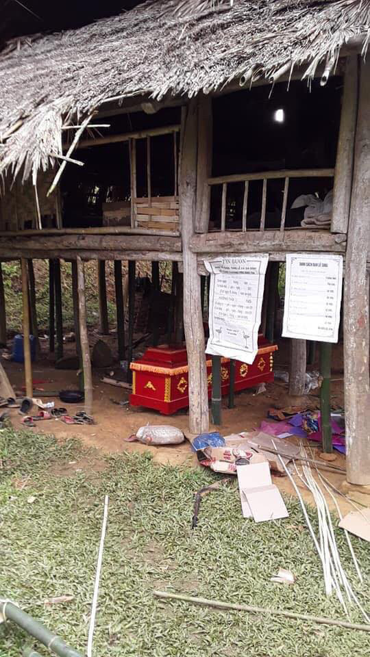 Cậu bé 10 tuổi sống cô độc, đi hàng trăm cây số đưa thi thể bố về chôn cất-5