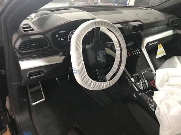 Đại gia Dương Kon tậu Lamborghini Urus giá vài chục tỷ-7