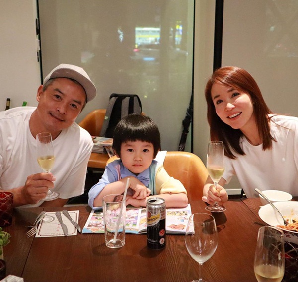 Cặp đôi Dương Quá - Cô Cô hạnh phúc nhất màn ảnh”: 20 năm yêu nhau từ trong phim ra ngoài đời-10