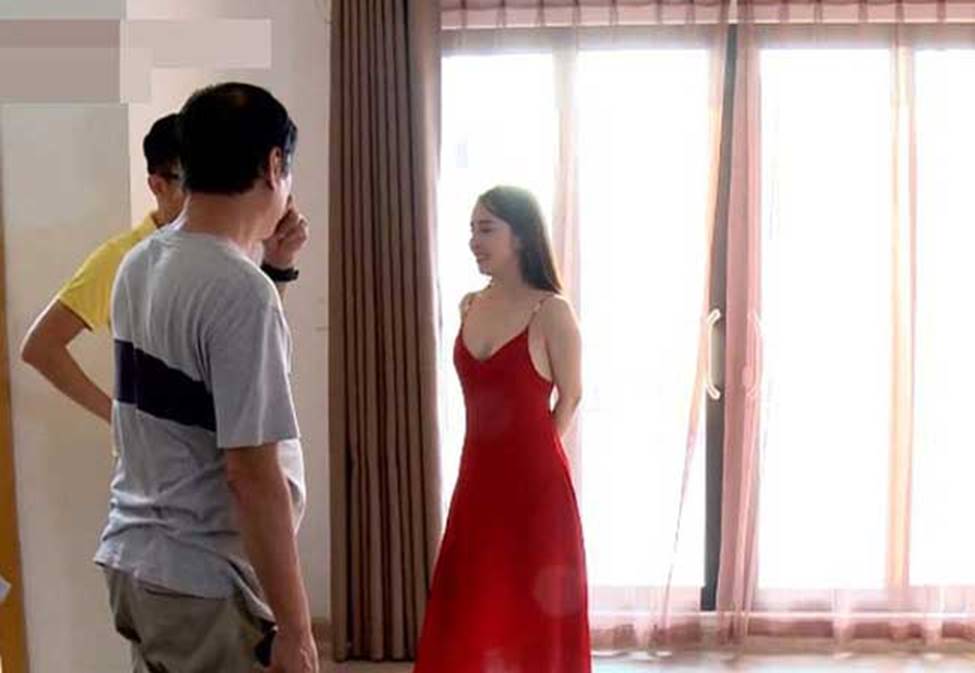 2 gái ngành đẹp nhất màn ảnh Việt ngoài đời mặc sexy hơn vài lần trên phim-5