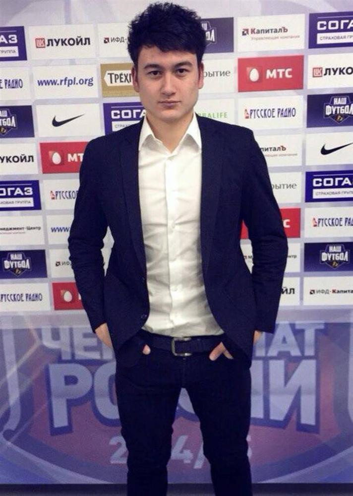 Định nghĩa mới của từ hoàn hảo: Là khi thủ môn Đặng Văn Lâm mặc áo sơ mi trắng-5