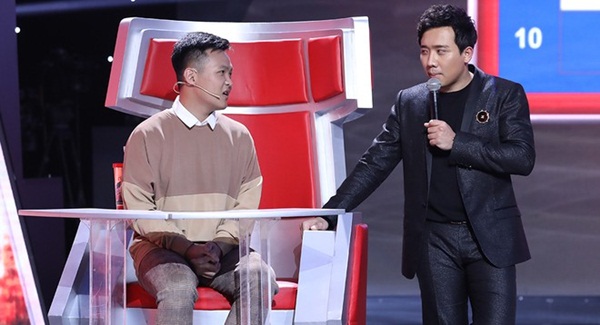 Lại Văn Sâm cúi đầu trước kiến thức của sinh viên 19 tuổi-1