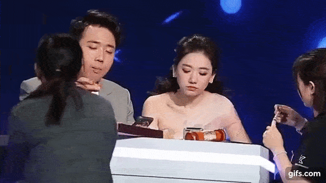 Trấn Thành không ngần ngại ôm ấp, tình tứ hôn Hari Won mọi lúc, mọi nơi-2