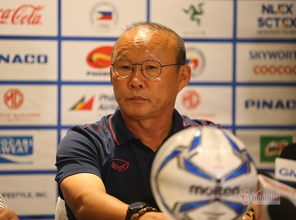 HLV Park Hang Seo nổi giận ở họp báo ra quân SEA Games 30-1