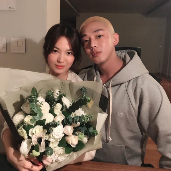 Lần đầu tiên sau vụ ly dị 2000 tỷ, Song Hye Kyo và tài tử Yoo Ah In mới công khai khoe ảnh thân mật thế này-2