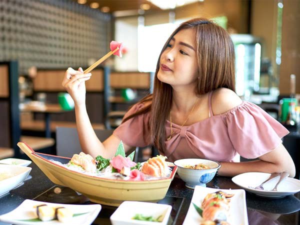 Thấy 6 dấu hiệu lạ này ở cổ họng, bạn phải tới bác sĩ ngay bởi có thể đã mắc ung thư thực quản-1