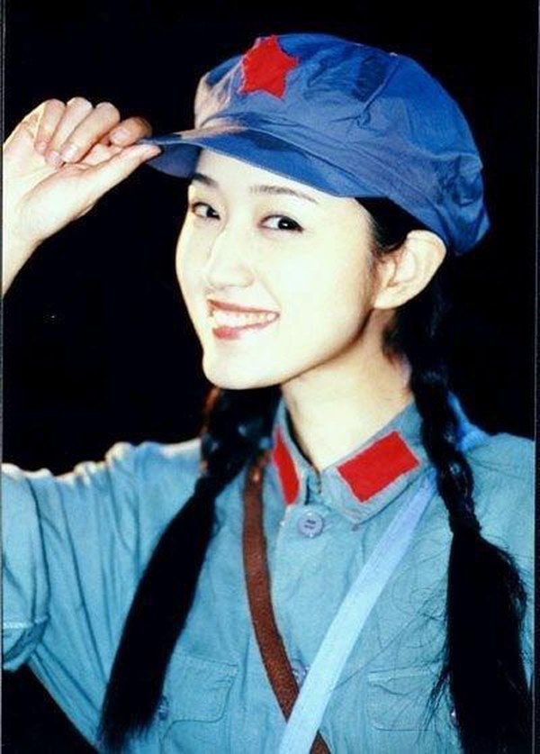 Thiên hậu nổi tiếng Ngọc Oánh: 4 lần sảy thai với cháu trai vua buôn lậu, không chồng con ở tuổi U50-1