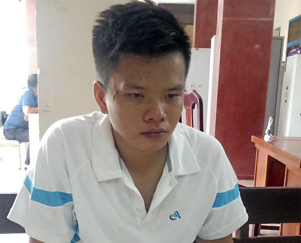 Nghe giọng thì thầm đòi giết mình, con trai đâm nhiều nhát khiến cha tử vong trên giường-1