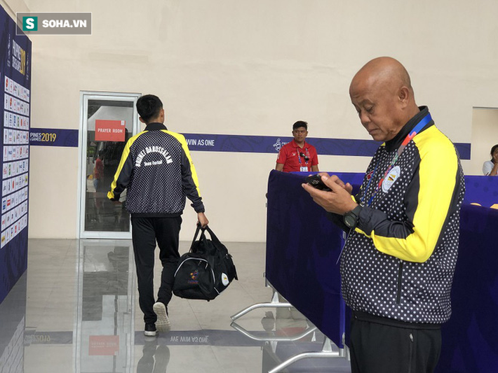 Chưa đấu Việt Nam, U22 Brunei đã khốn khổ với sự cố khó hiểu khi đặt chân tới sân Binan-12