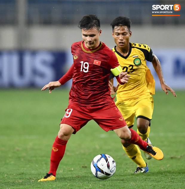 U22 Brunei được thưởng trăm tỷ nếu cầm hòa U22 Việt Nam, fan Việt troll không trượt phát nào: Cưa đôi tiền thưởng đi rồi Việt Nam cho hòa-4