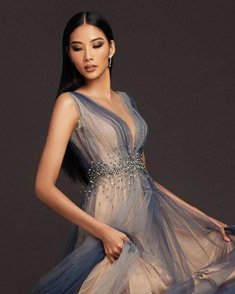 Hoàng Thùy lột xác khi diện đồ khoe vòng một, vai trần-5