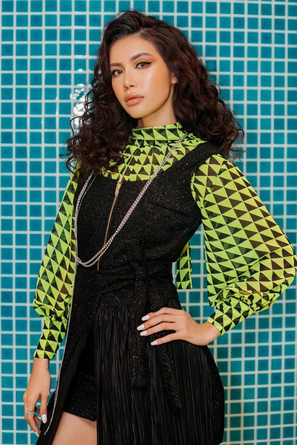 Minh Tú diện váy da báo bó sát quyến rũ, đập tan tin đồn đang mang bầu-7