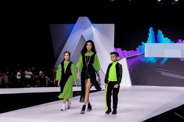 Minh Tú diện váy da báo bó sát quyến rũ, đập tan tin đồn đang mang bầu-11