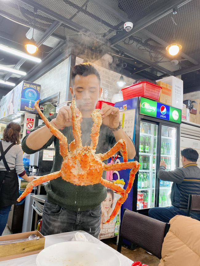 Giữa lúc bị tố bán hàng nhập lậu, chồng Hằng Túi quyết định làm điều này để vợ lấy lại niềm vui, quả là vợ chồng thì lúc hoạn nạn luôn có nhau-3