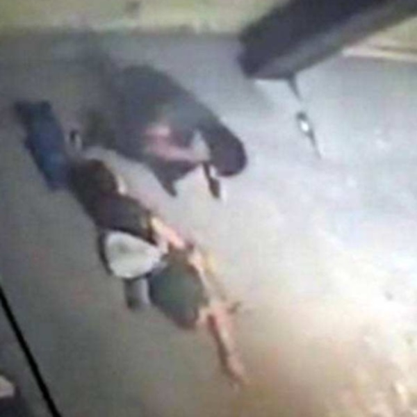 Yêu qua mạng, thiếu nữ 14 tuổi bị kẻ cuồng tình giết chết với 20 nhát dao-1