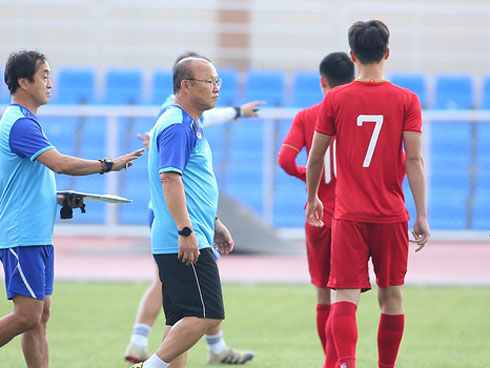 Hà Đức Chinh trở thành nguồn cảm hứng cho dân mạng-7