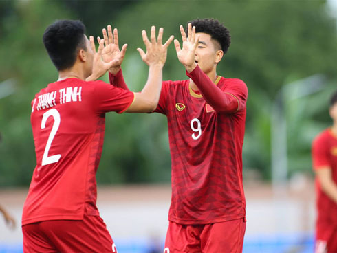 Sai sót khó chấp nhận của BTC SEA Games: Đình Trọng hồi sinh, phòng họp báo thiếu thốn, phóng viên tác nghiệp khổ sở ở trận U22 Việt Nam đấu Brunei-11