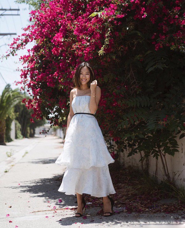 Chuẩn bị cho mùa tiệc tùng cuối năm, đây là những gam màu không thể vắng mặt trong tủ đồ-13