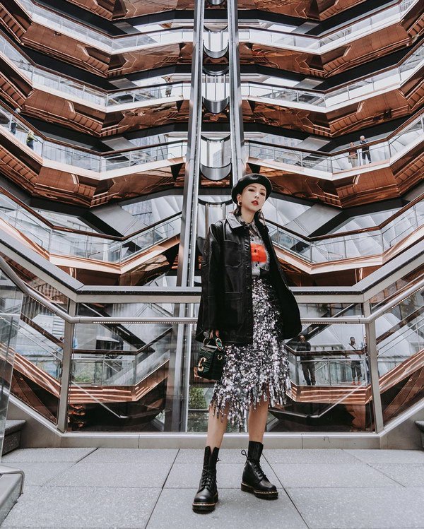 Chuẩn bị cho mùa tiệc tùng cuối năm, đây là những gam màu không thể vắng mặt trong tủ đồ-18