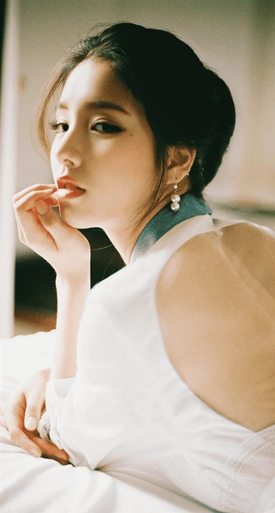 Cơn bão mỹ nữ Hàn đổ bộ Việt Nam: Người từng gây sợ hãi, kẻ bị quấy rối vì quá đẹp-8