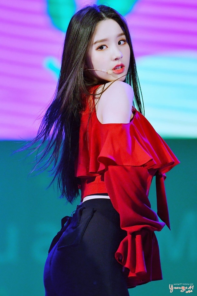 Cơn bão mỹ nữ Hàn đổ bộ Việt Nam: Người từng gây sợ hãi, kẻ bị quấy rối vì quá đẹp-10