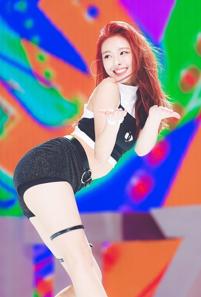 Cơn bão mỹ nữ Hàn đổ bộ Việt Nam: Người từng gây sợ hãi, kẻ bị quấy rối vì quá đẹp-14