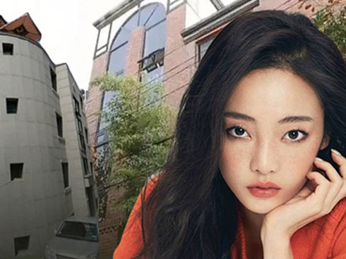 Xót xa với tang lễ vắng bóng người thân của Goo Hara, cha mẹ không xuất hiện, chỉ có anh trai đứng ra lo chuyện hậu sự?-7