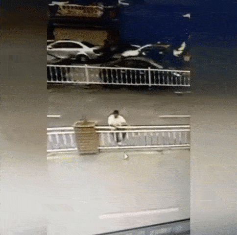 Đi lối tắt để băng qua đường, cô gái trẻ gặp sự cố hi hữu: Kẹt đầu vào giữa các thanh sắt không rút ra được-1